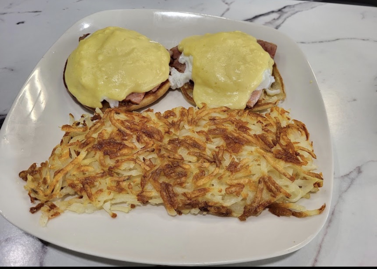 Main St Grill eggs Benedict with golden hash browns